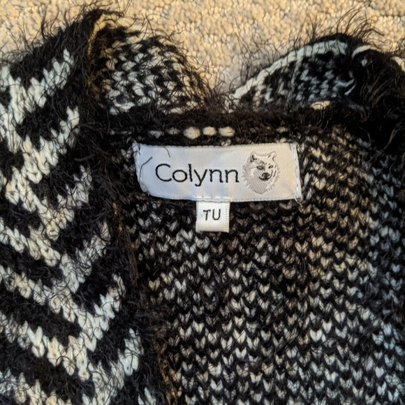 Fuzzy sweater - Picture 3 of 3